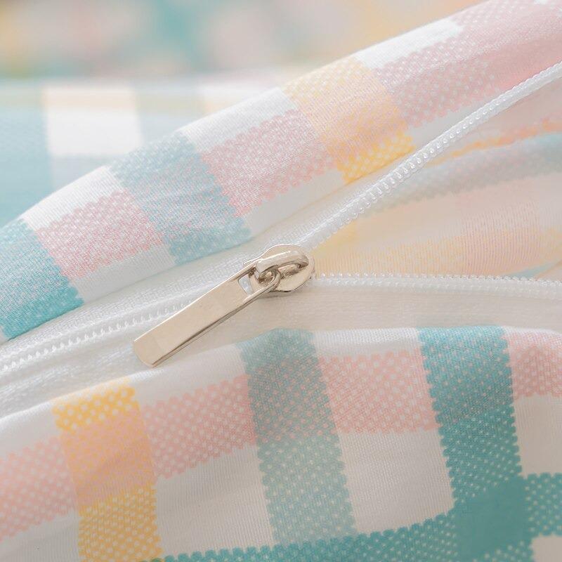 Pastel Grid Bedding Set