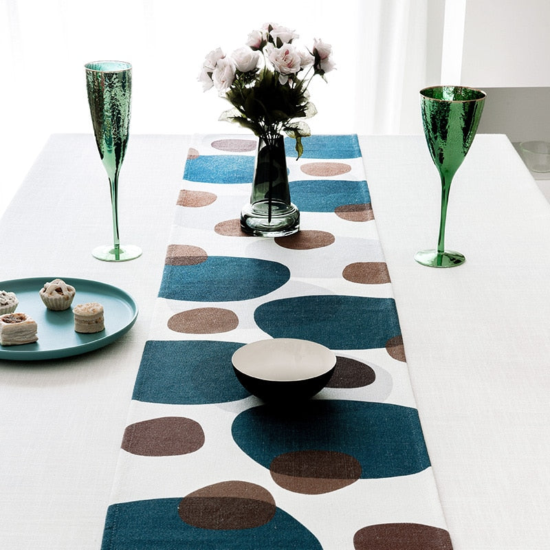 Modern Simplicity Table Runner