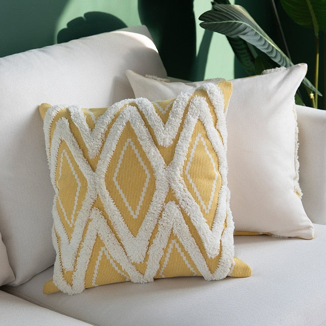 Layla Diamond Tassel Pillow Cover