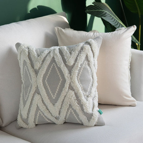 Layla Diamond Tassel Pillow Cover