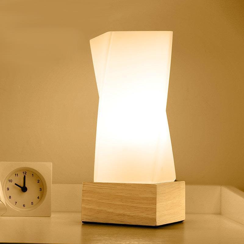 Lull - Modern Twist Desk Lamp