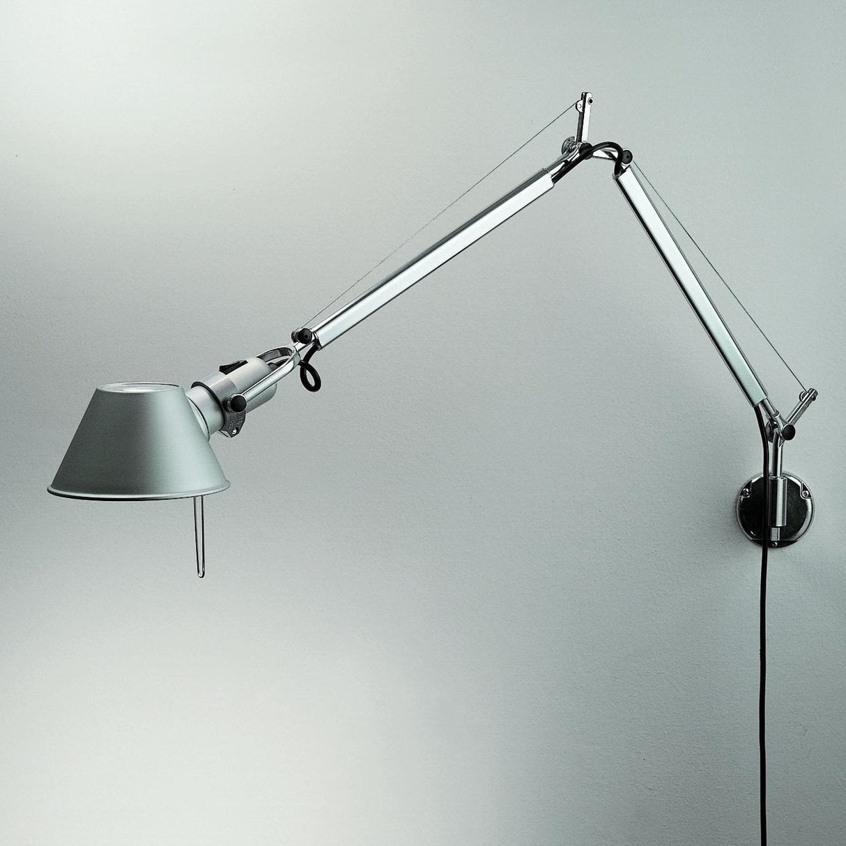 Tolomeo Long Arm Wall Light