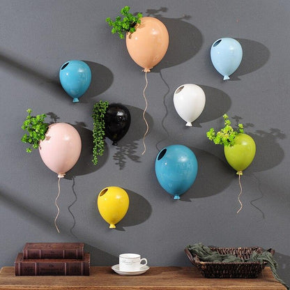 Balloon Shaped Wall Pot