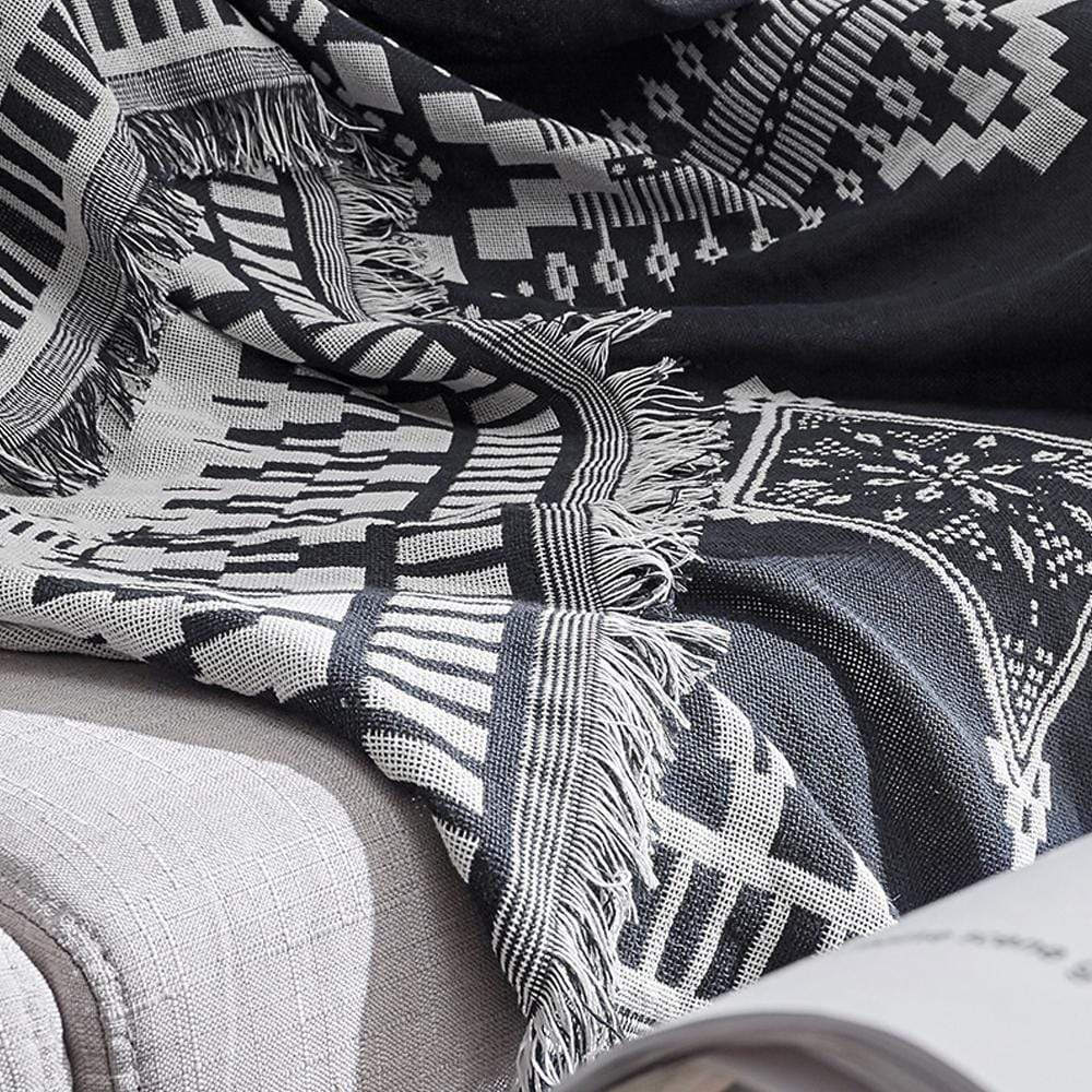 Black and White Geometric Throw Blanket