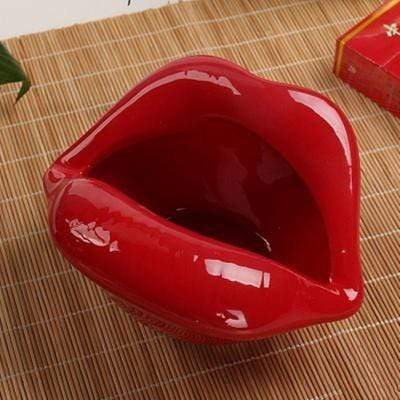 Pouting Lips Pot