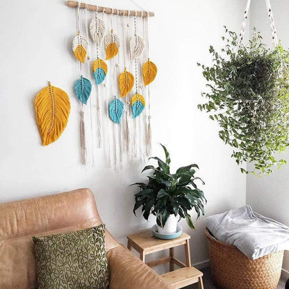 Dreamy Leaf Hanging Tapestry