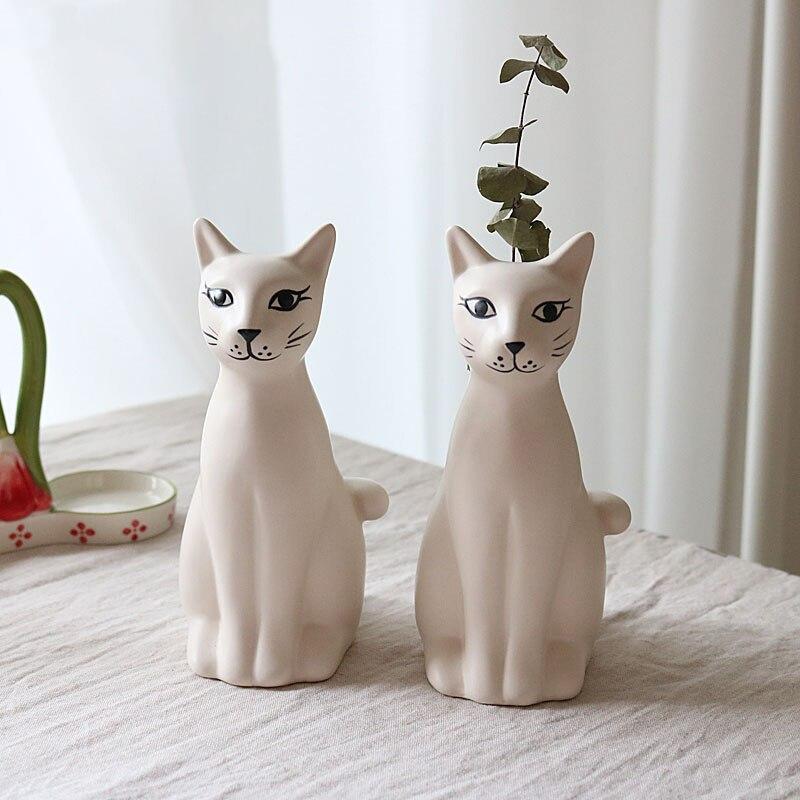 Le Chat Flower Vase