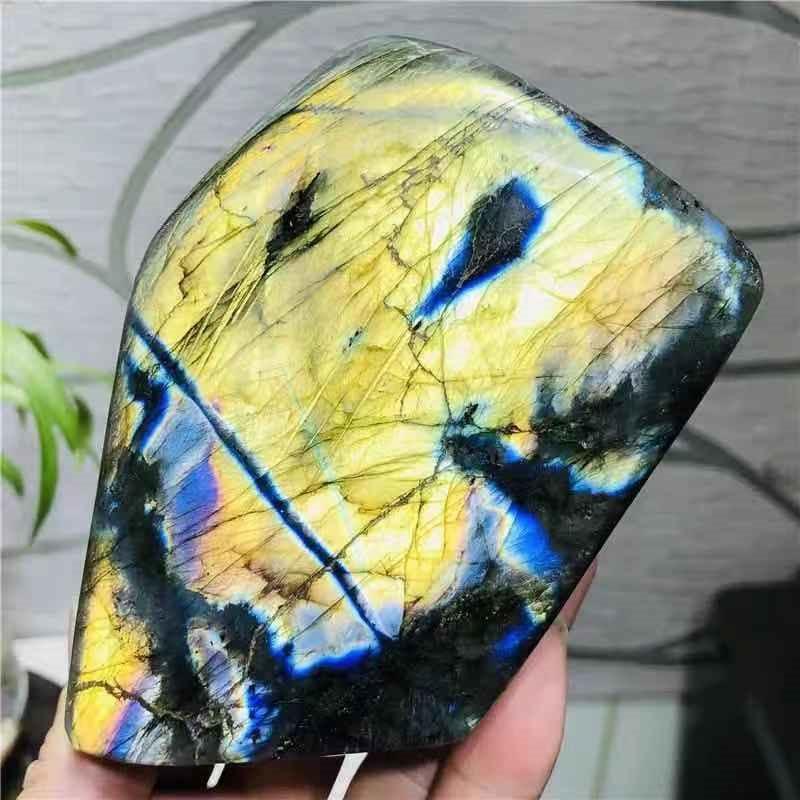Natural Labradorite Stone in Blue and Yellow Flash
