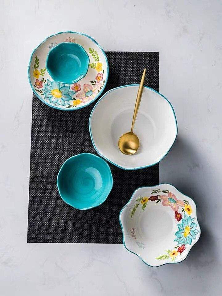 Nordic Style Floral Plates Set
