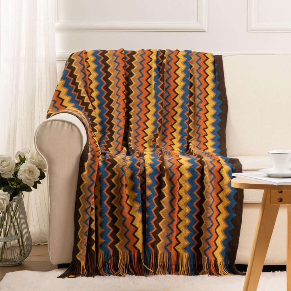 Geometric Pattern Throw Blanket