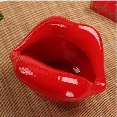 Pouting Lips Pot