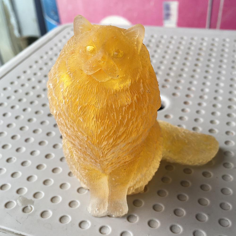 Natural Crystal Lady Cat Carving