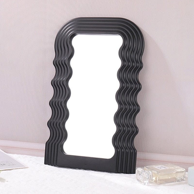 Wavy Mirror