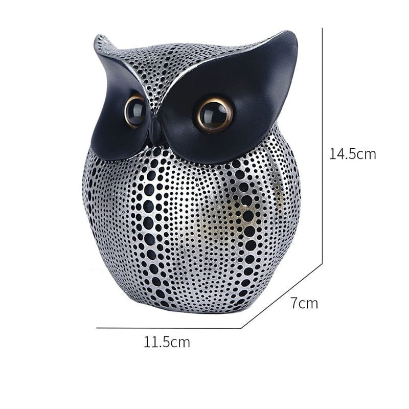 Hornet Owl Figurines