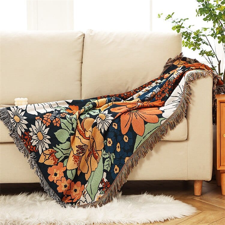 Daisy Love Throw Blanket