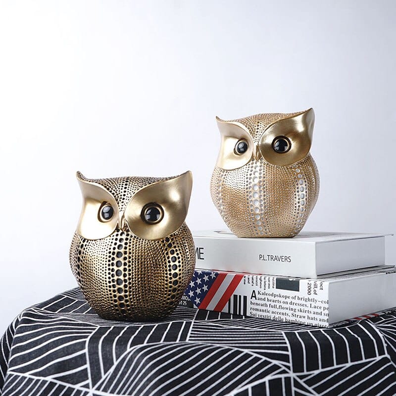 Hornet Owl Figurines