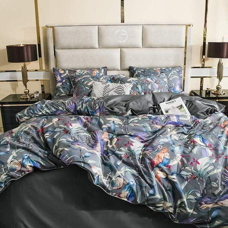 Flying Birds Bedding Set