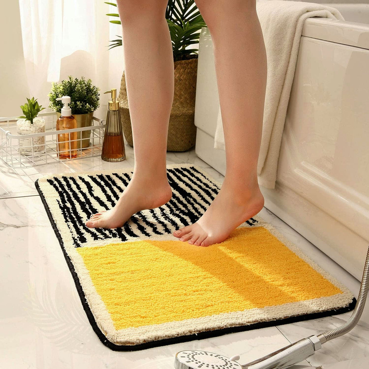 Ultra Soft Striped Bath Mat